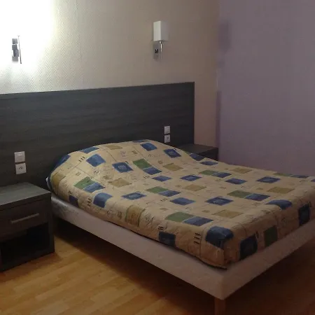 Hotel Est-ouest *
